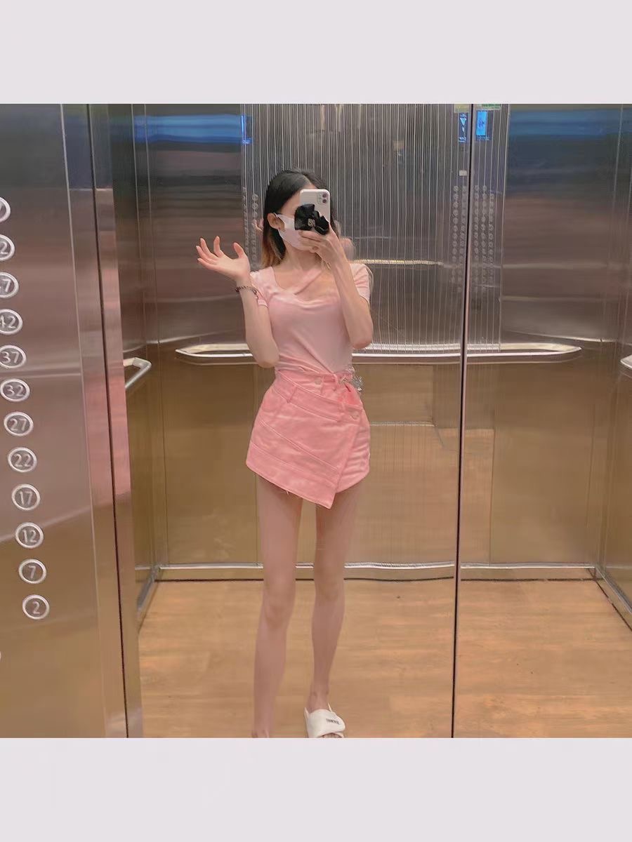 颜值高！ 身材很可  白